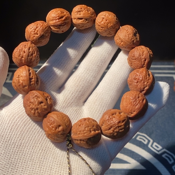 文玩核桃手串……11