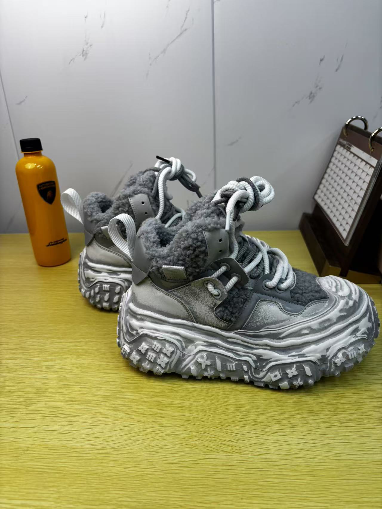 圆头保暖车缝线透气做旧高帮鞋潮流潮鞋韩版复古鞋子