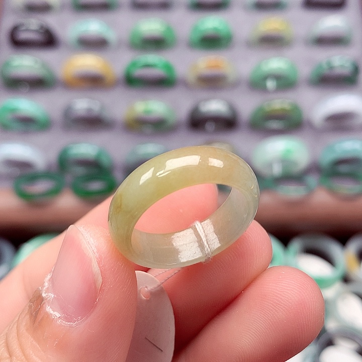 翡翠未镶嵌戒指17号