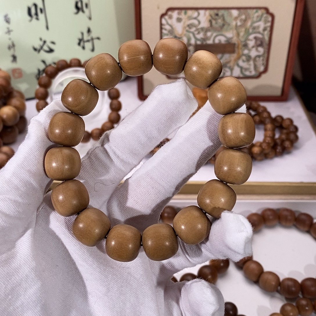 手串/手链檀香木顺纹黑肉13.5*14尾货福利