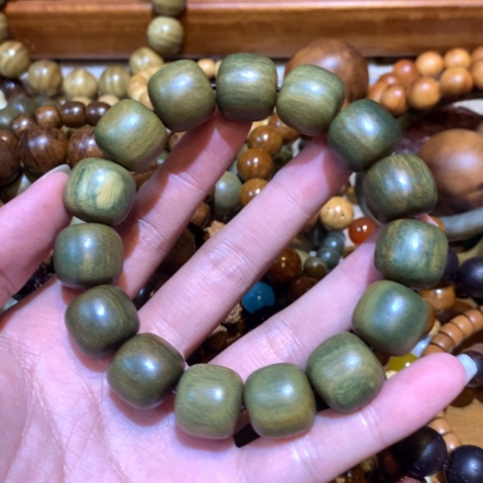 自***康维腊木（绿檀）绿檀15老型单圈