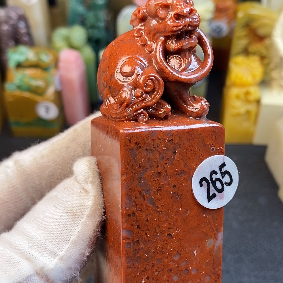 青田石篆刻艺术家的作品