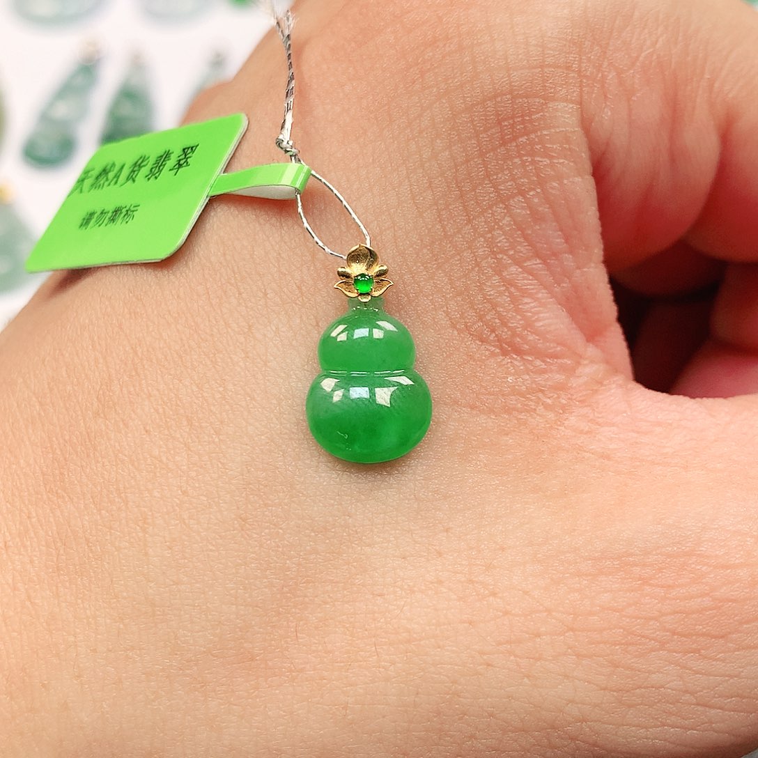 吊坠(不含链)18K金镶嵌翡翠