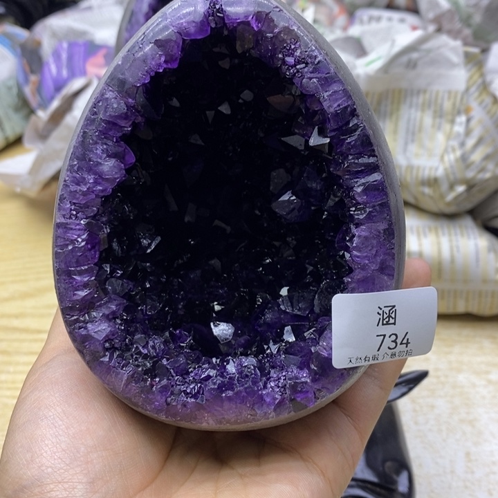 未镶嵌紫晶大型摆件（非配饰）星*。