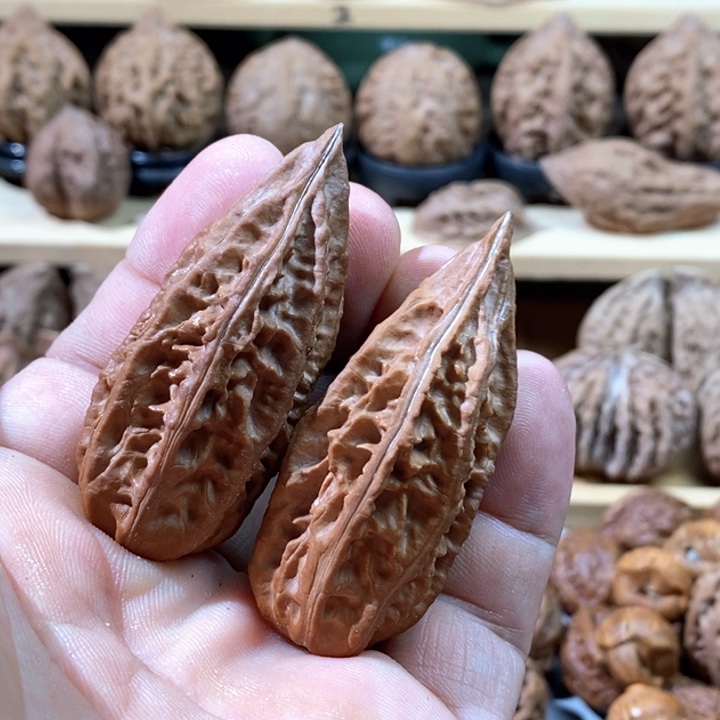 文玩核桃把件柳叶刀