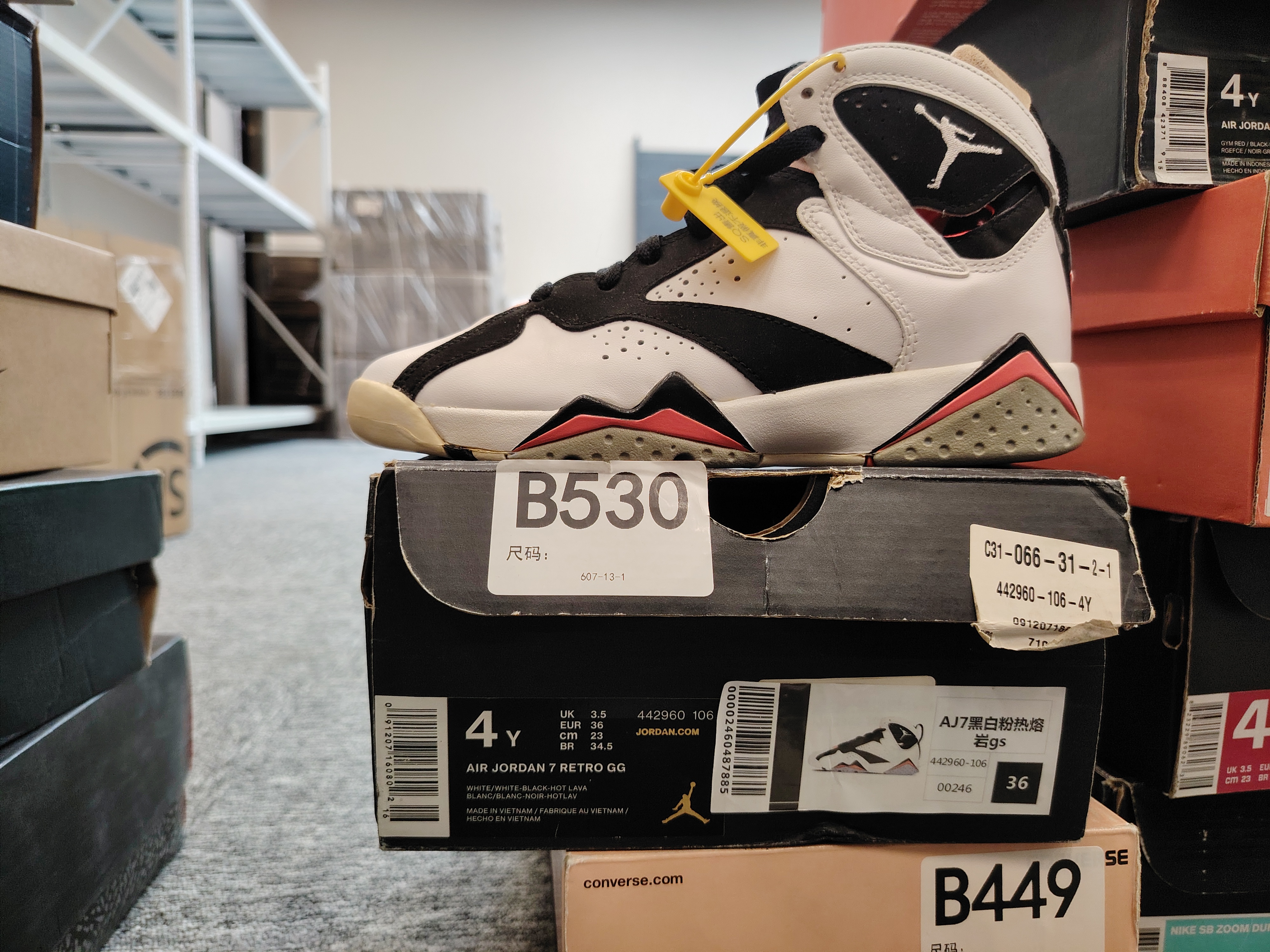 nike aj7 黑白粉  全新原盒 36码 12.3 bai B530