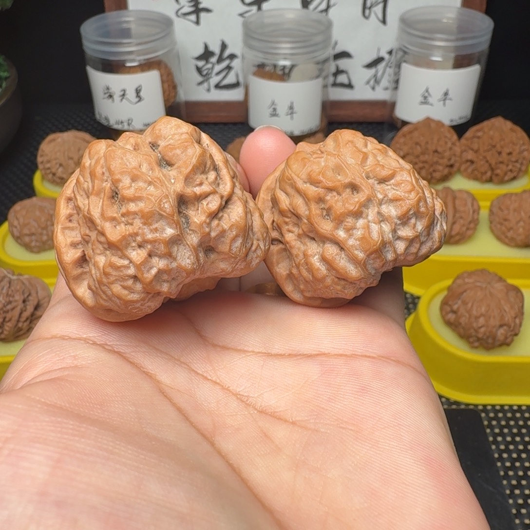 文玩核桃把件39蛤蟆头