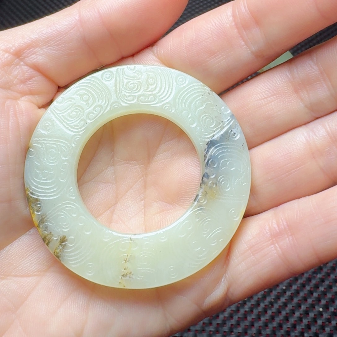 和田玉挂件未镶嵌黑**长