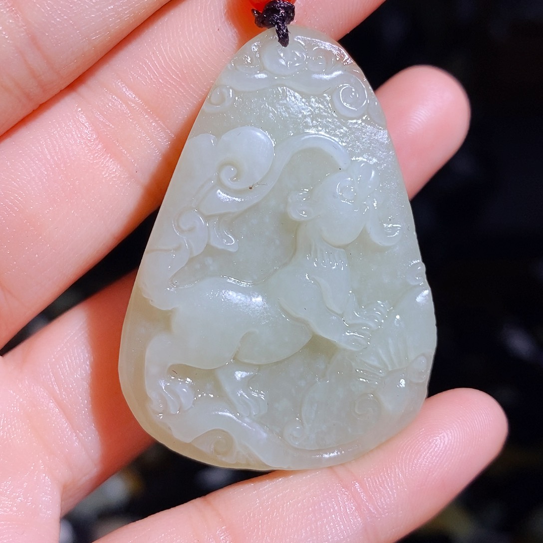 和田玉颈饰未镶嵌