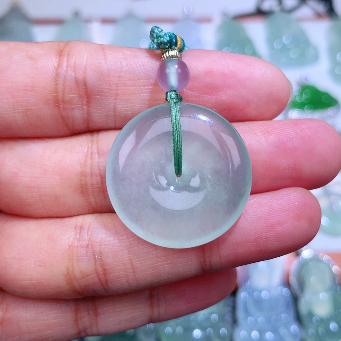 翡翠未镶嵌颈饰扣子