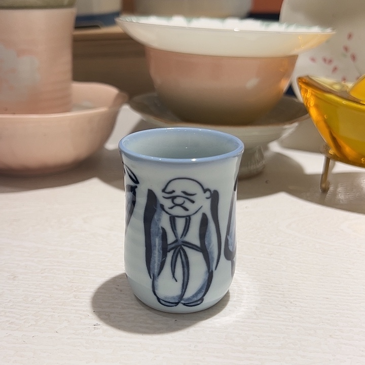 蔷***兮瓷小高货手绘小杯子一个有调性