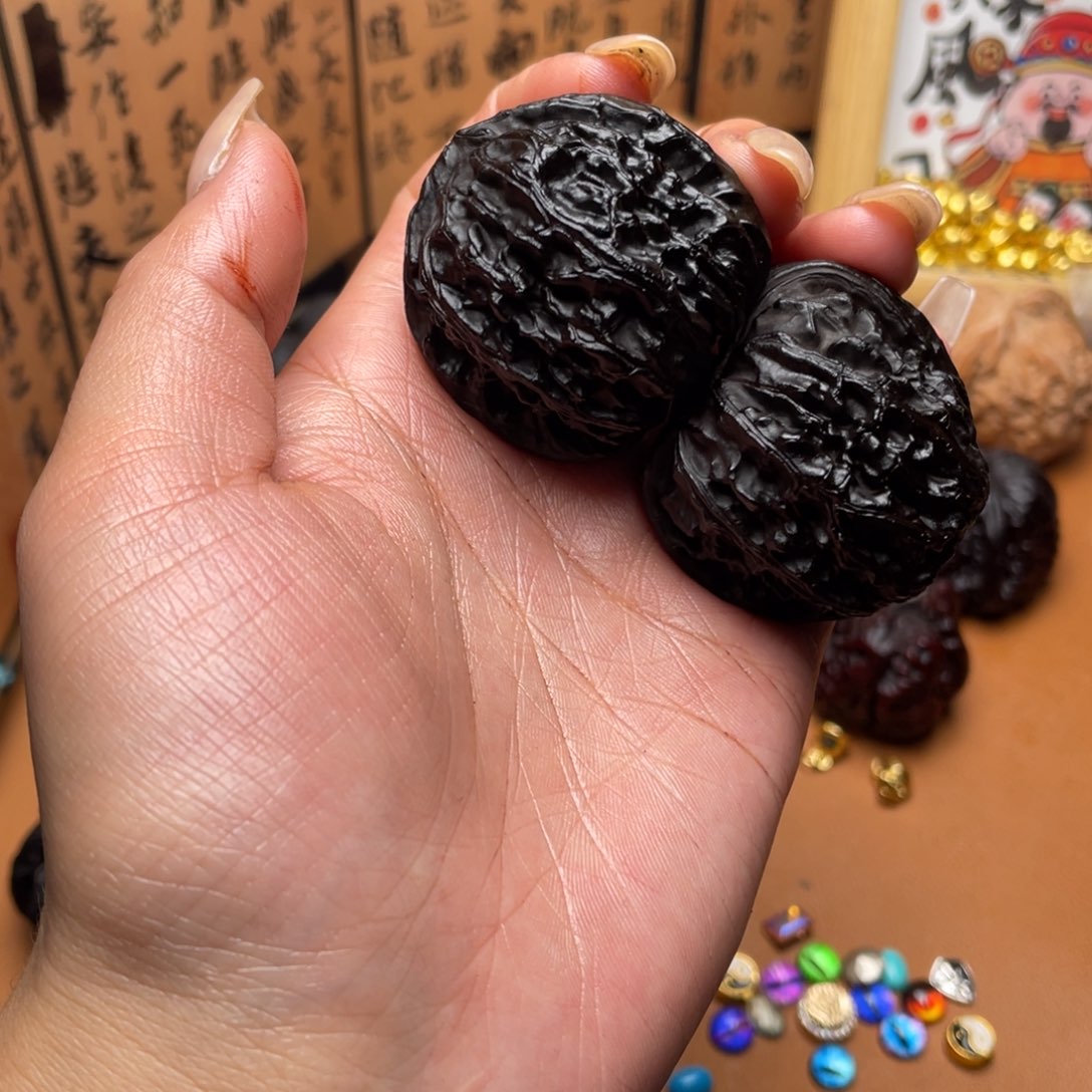 核桃偏***饿地闷白狮子09