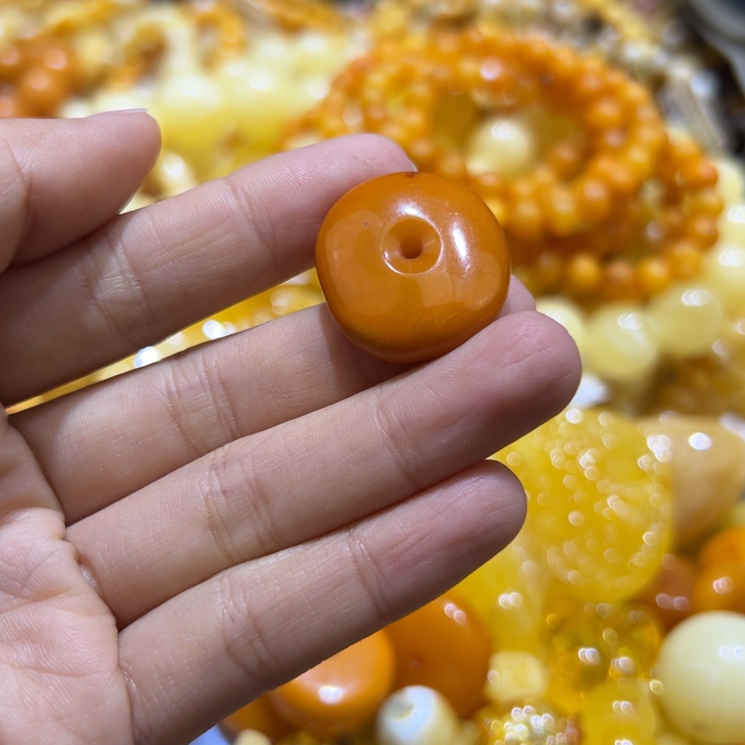 琥珀珠宝奇石未镶嵌