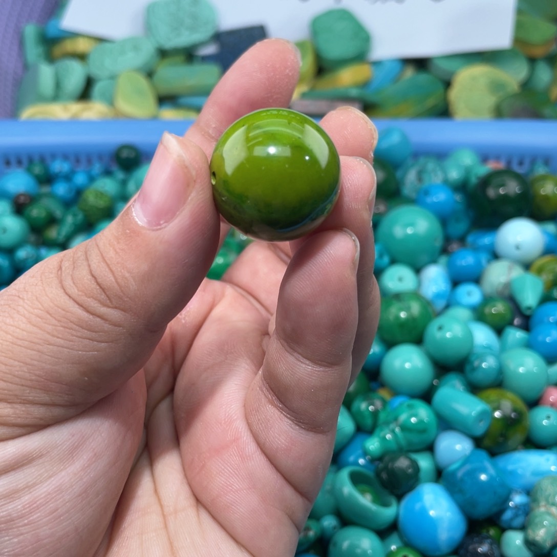 未镶嵌菱锰矿珠宝半成品