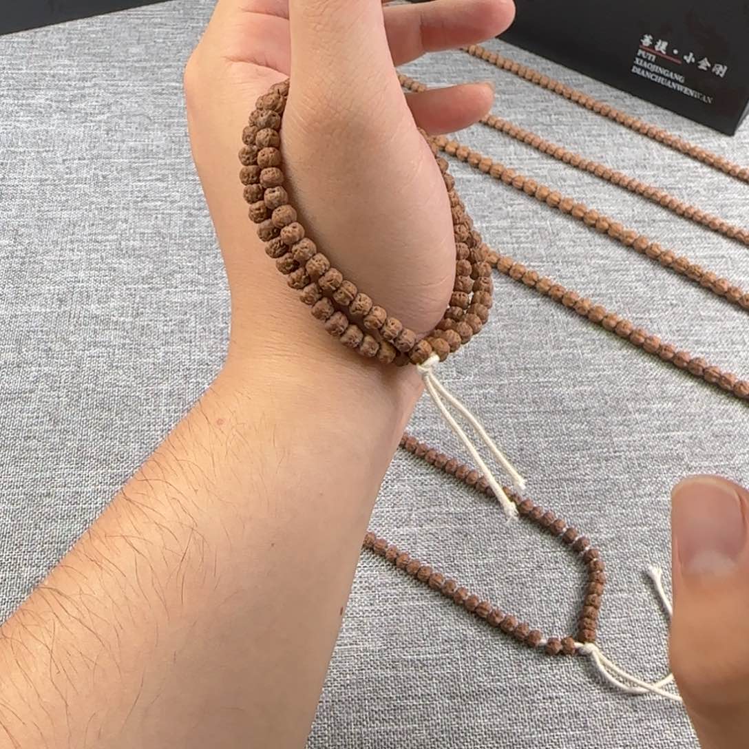 金刚菩提吊坠飞碟桩佛手手持订制