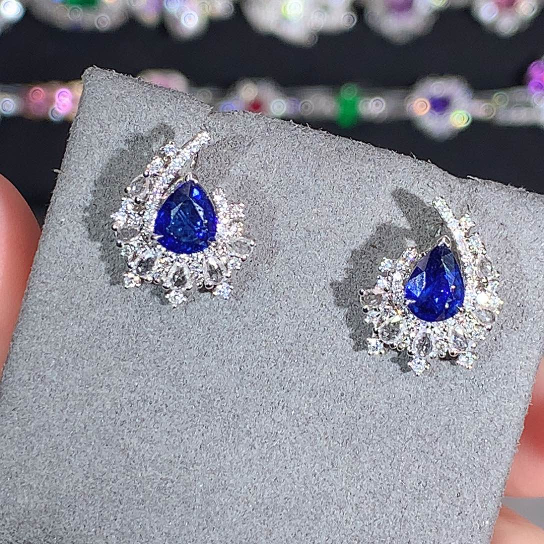 蓝宝石18K金镶嵌耳饰1.2ct/天然宝石/七天无理由