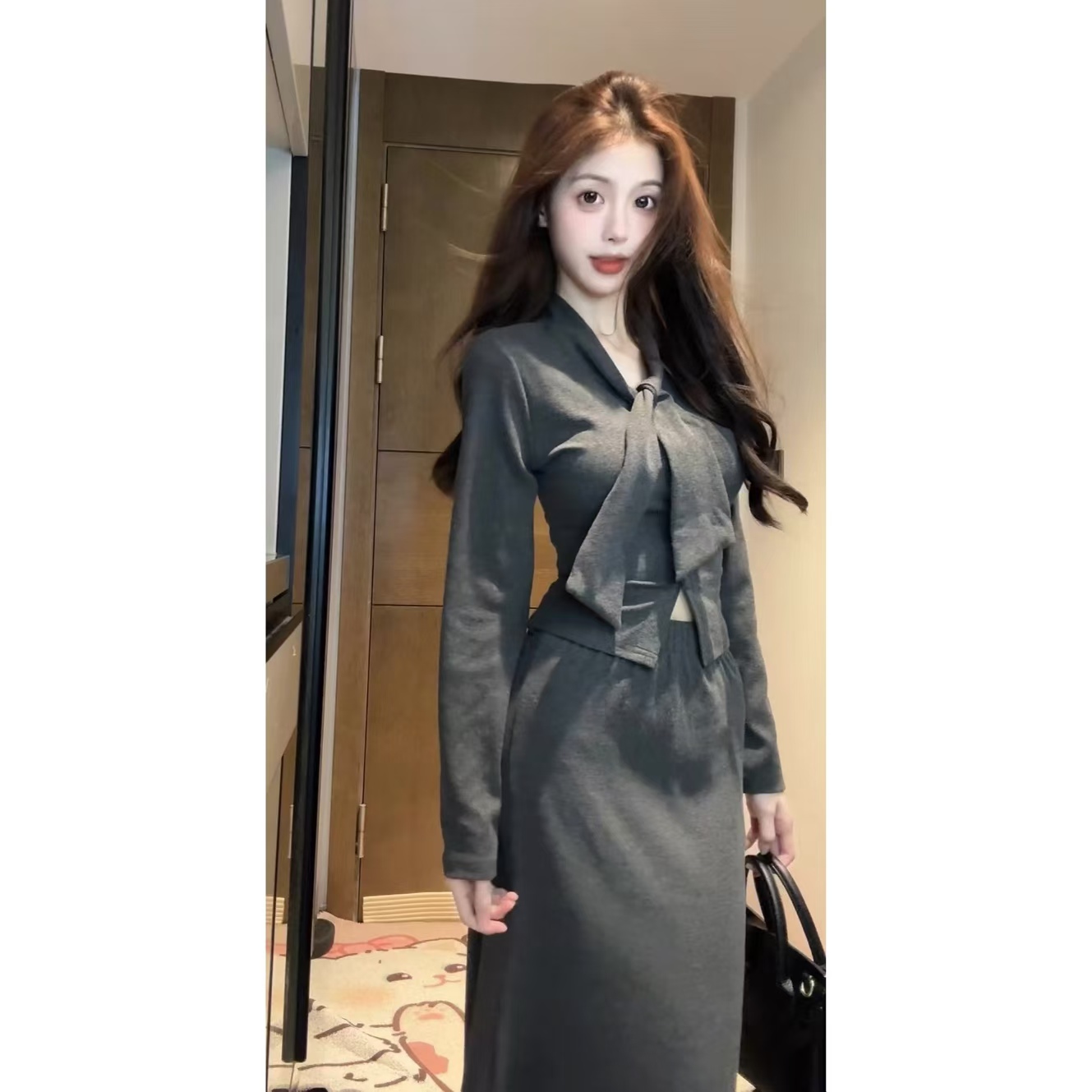 【清仓】千金轻熟风修身飘带领结上衣+时尚气质半身裙两件套