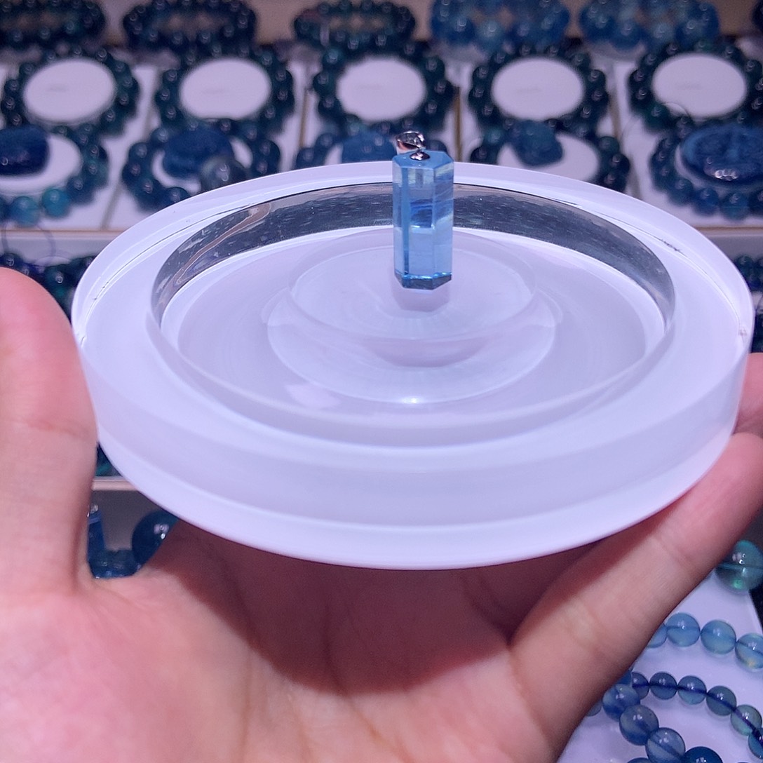 天然辰砂海蓝宝吊坠