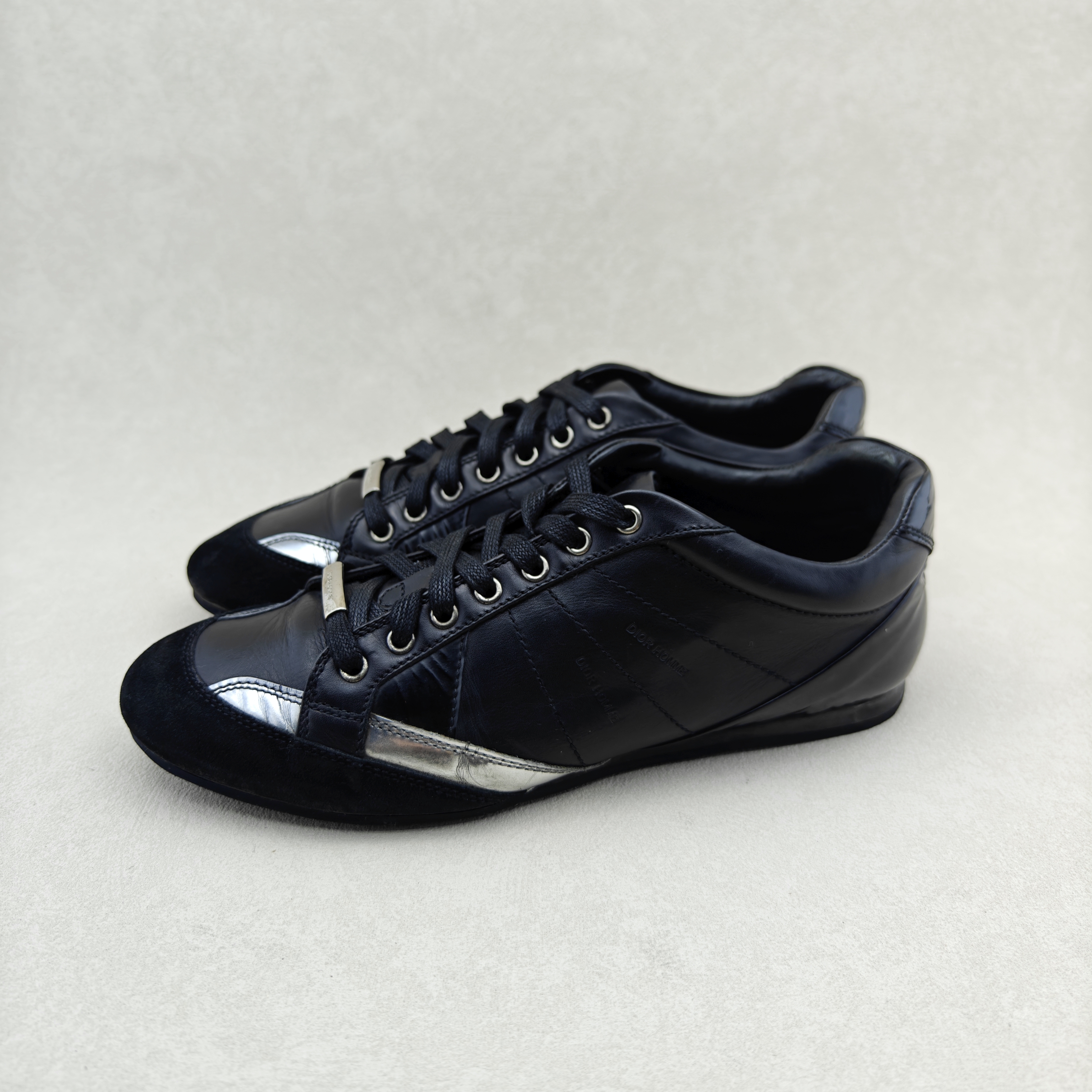 95新 DIOR/迪奥 42码/经典款黑银拼色低帮时尚休闲德训鞋/无盒