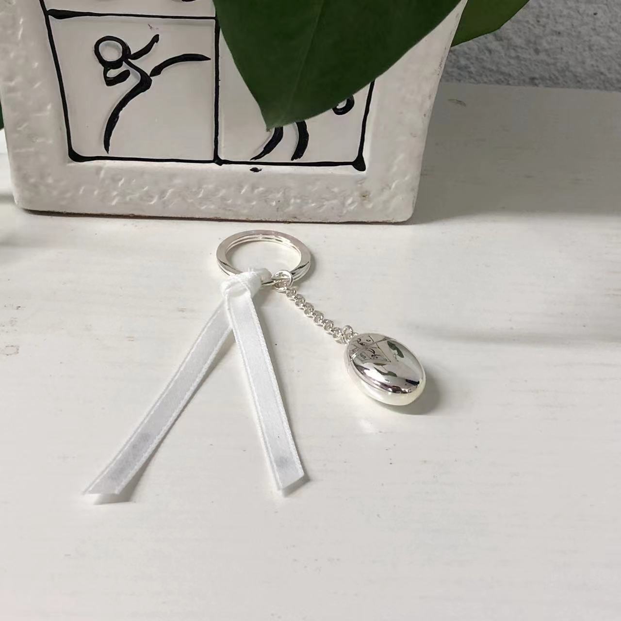 真好看啊~小银蛋包包