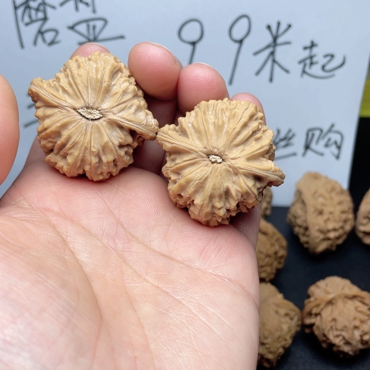 文玩核桃吊坠黑***?021磨盘39