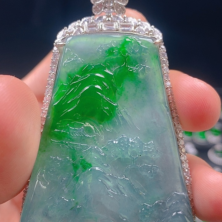 翡翠银S925镶嵌吊坠(赠链)