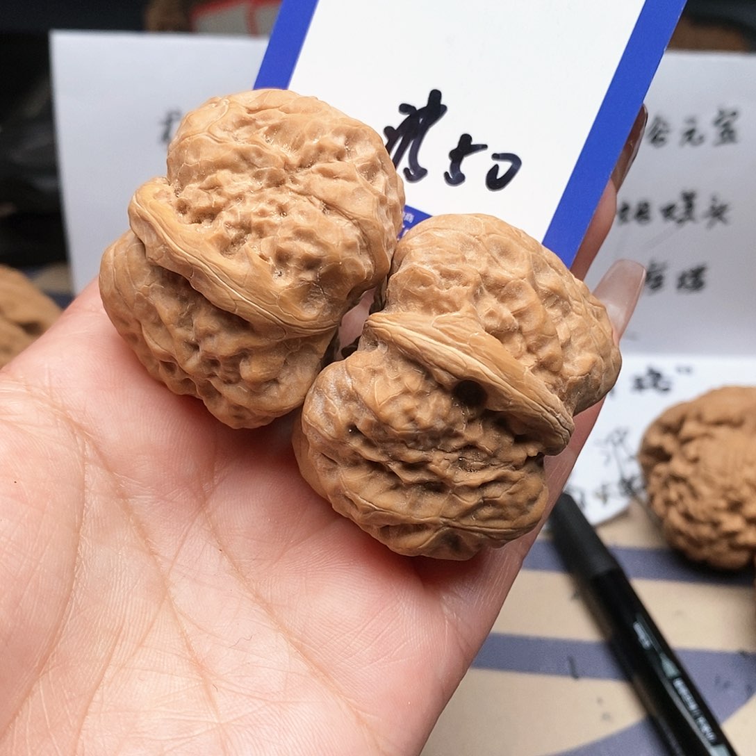 【闪购商品】文玩核桃吊坠郑****店文玩核桃把件50