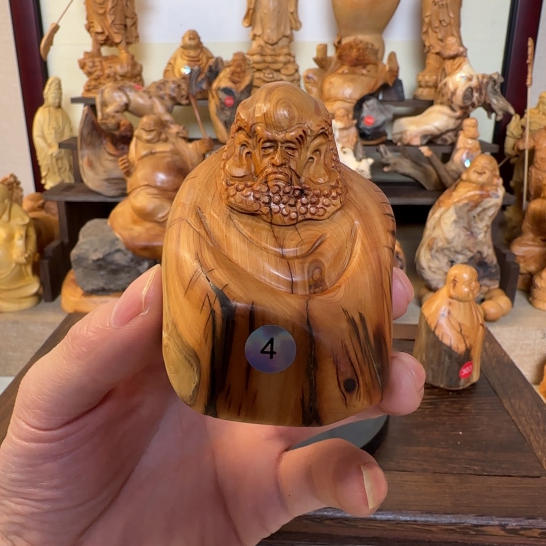 崖柏小木匠艺雕一物一拍