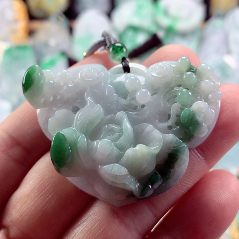 【闪购商品】翡翠吊坠(不含链)未镶嵌