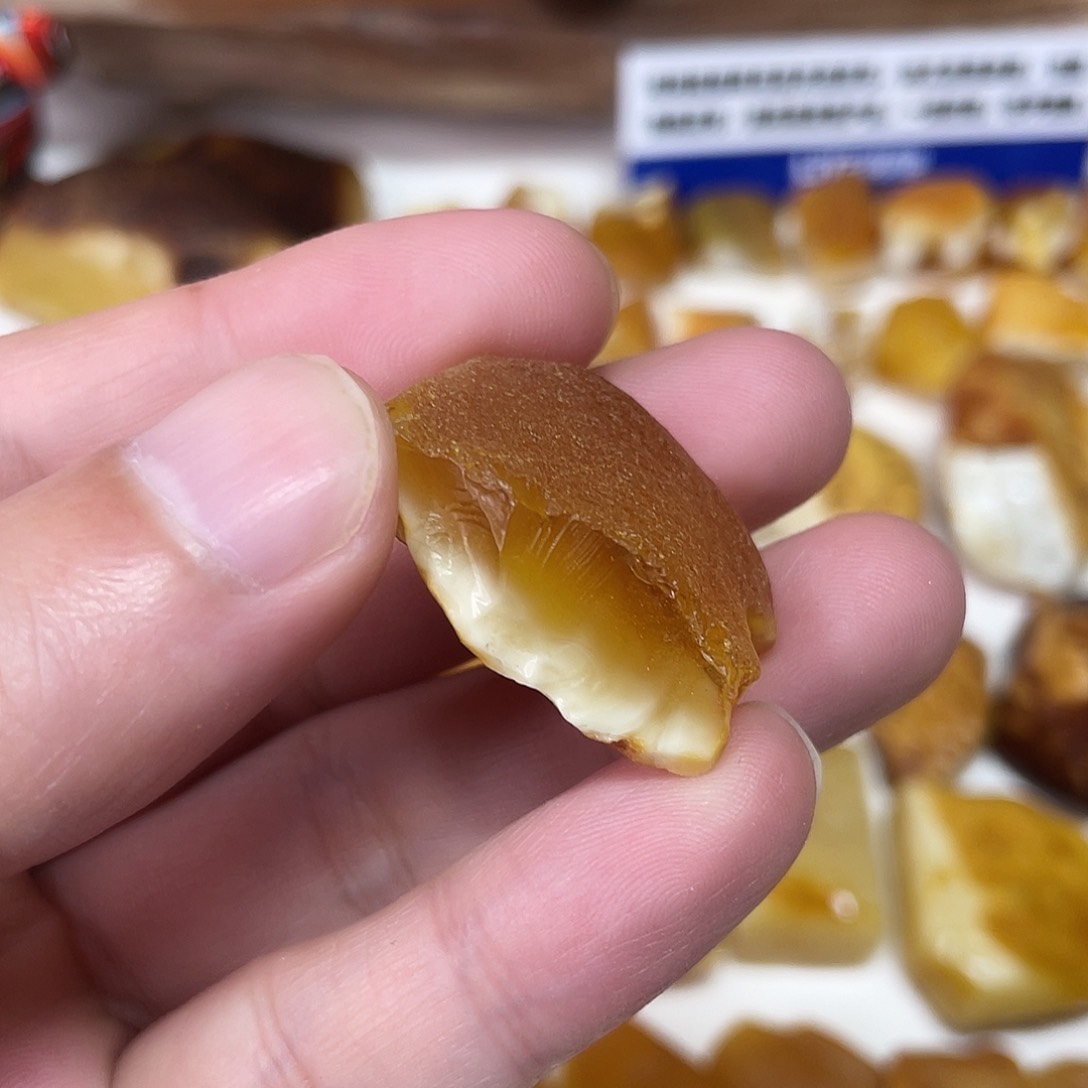 定制琥珀未镶嵌原矿琥珀