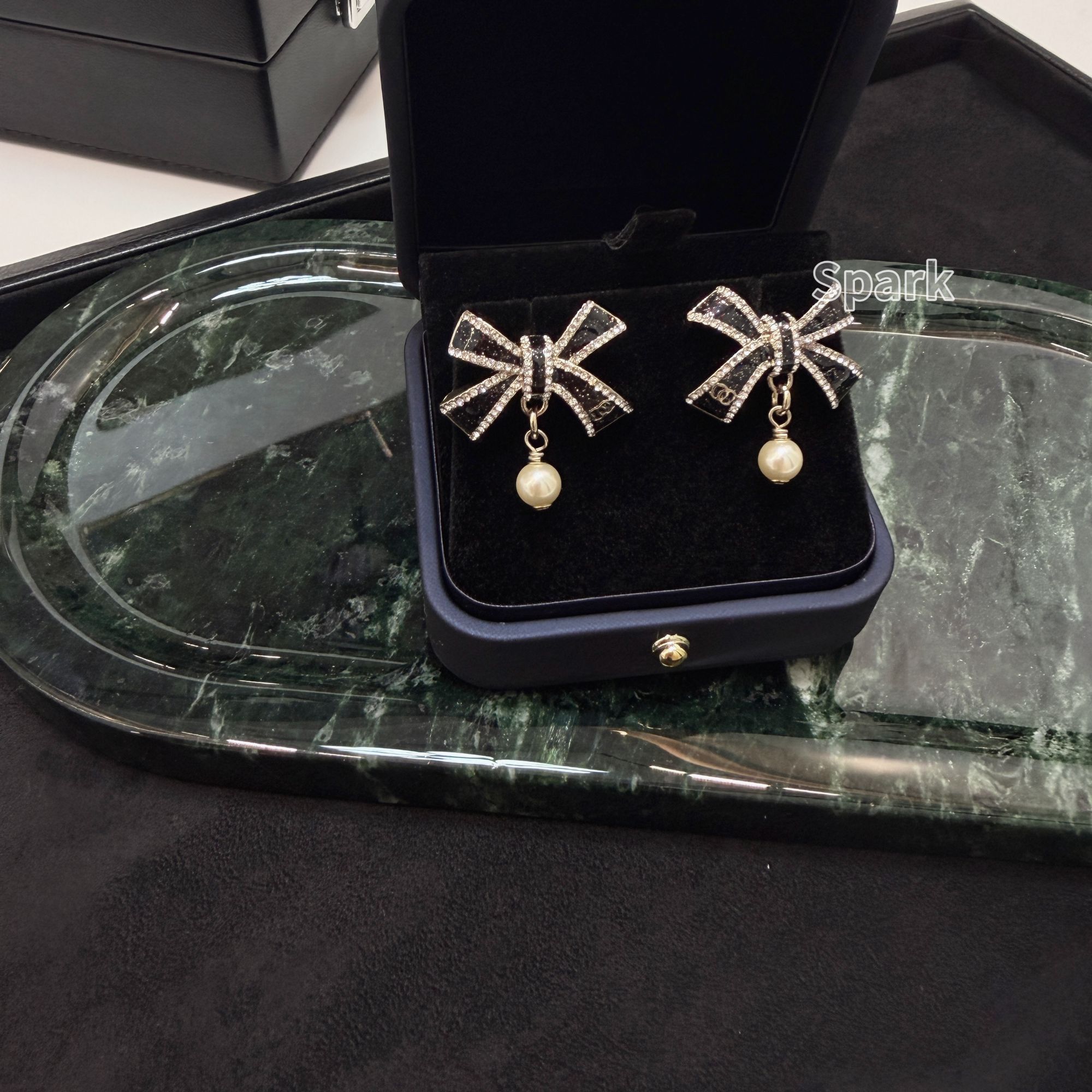 925银合成锆石耳饰 25S C 蝴蝶结 耳钉 KK137