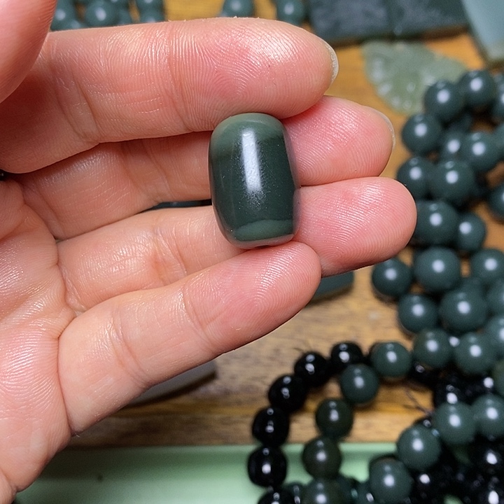 和田玉（青玉）未镶嵌颈饰和田玉青海桶珠