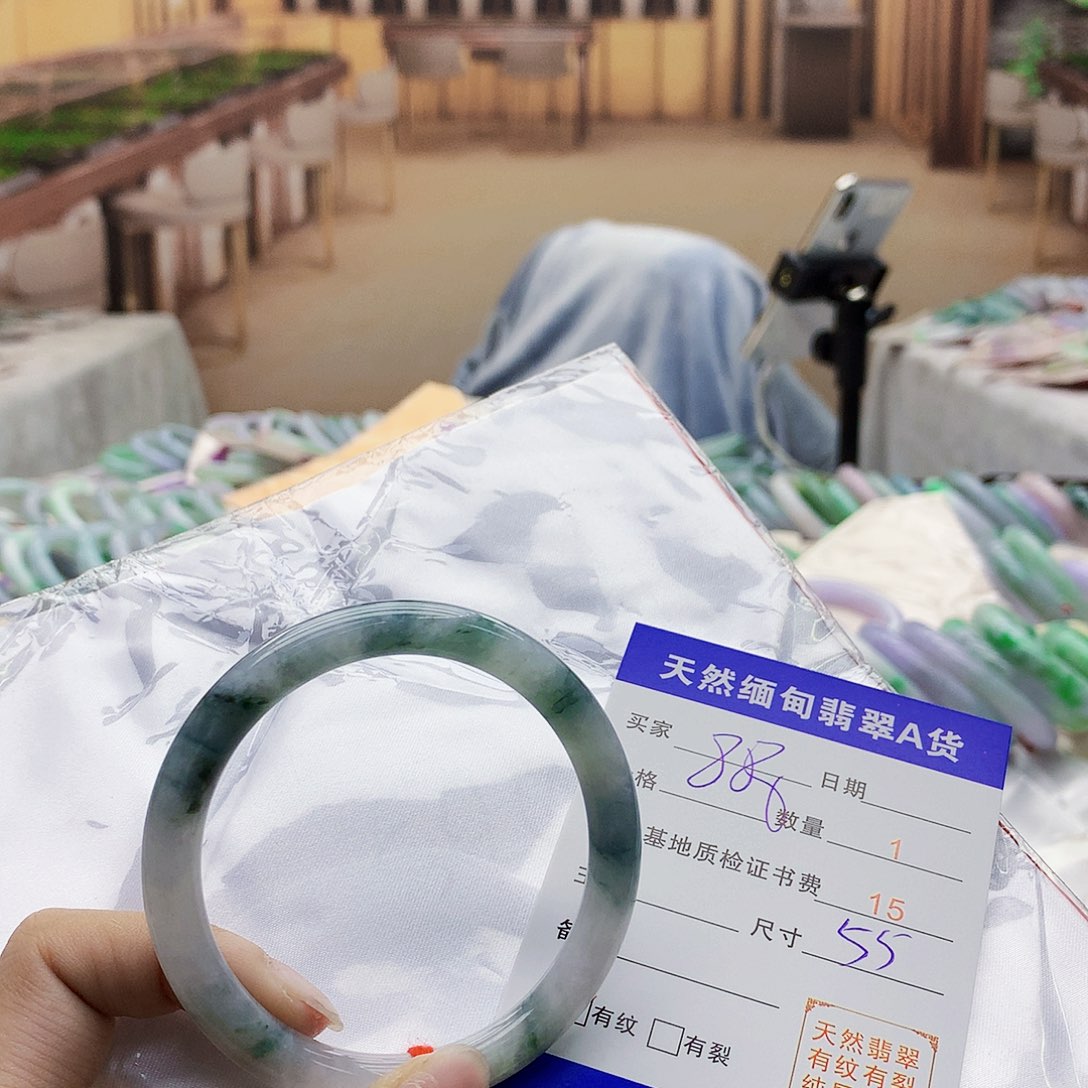 翡翠手镯未镶嵌4087569948974886468