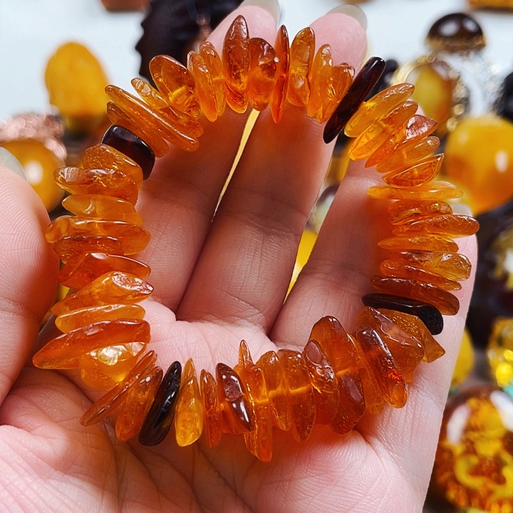 琥珀颈饰未镶嵌手串