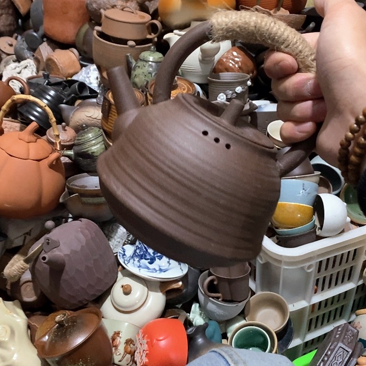 瓷片荷花绽放了你美丽动人心弦。然后我们去看看那些不