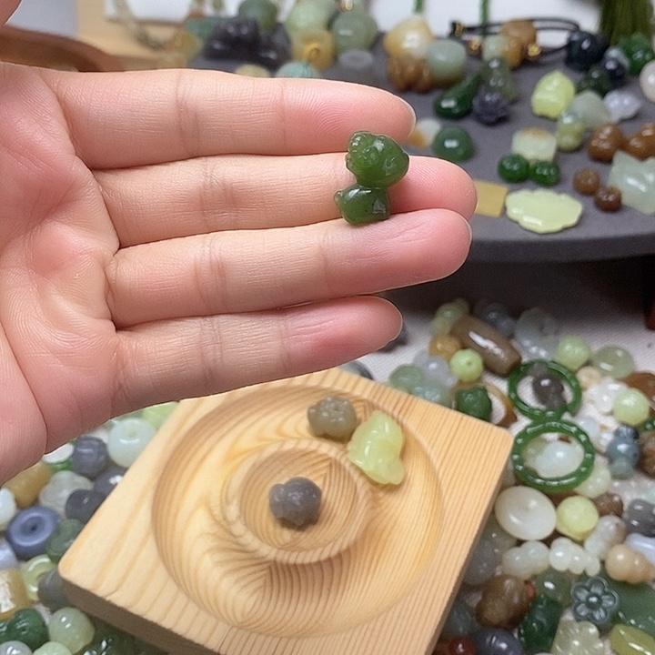 未镶嵌和田玉挂件蔚*