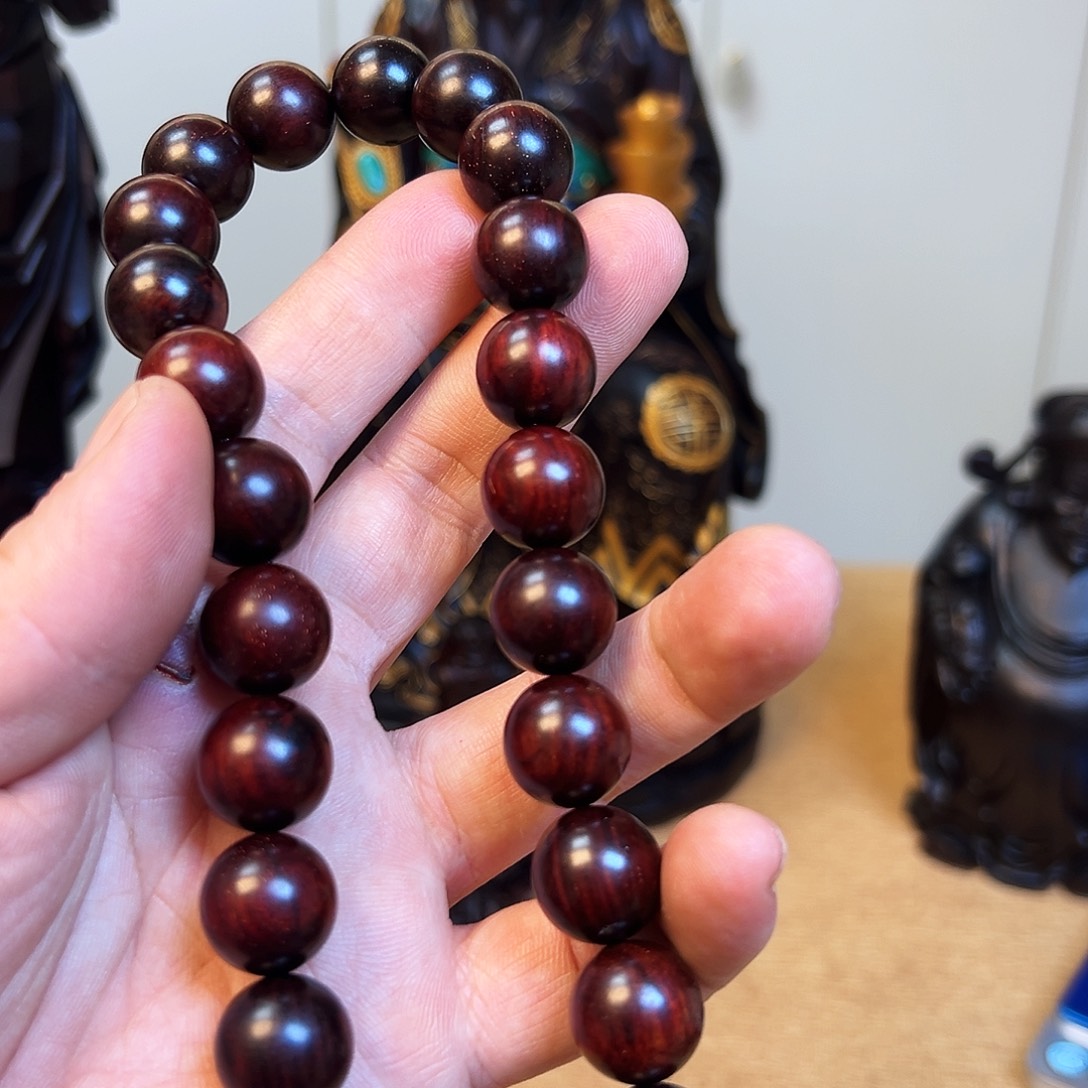 檀香紫檀（小叶紫檀）1.5cm25颗微瑕