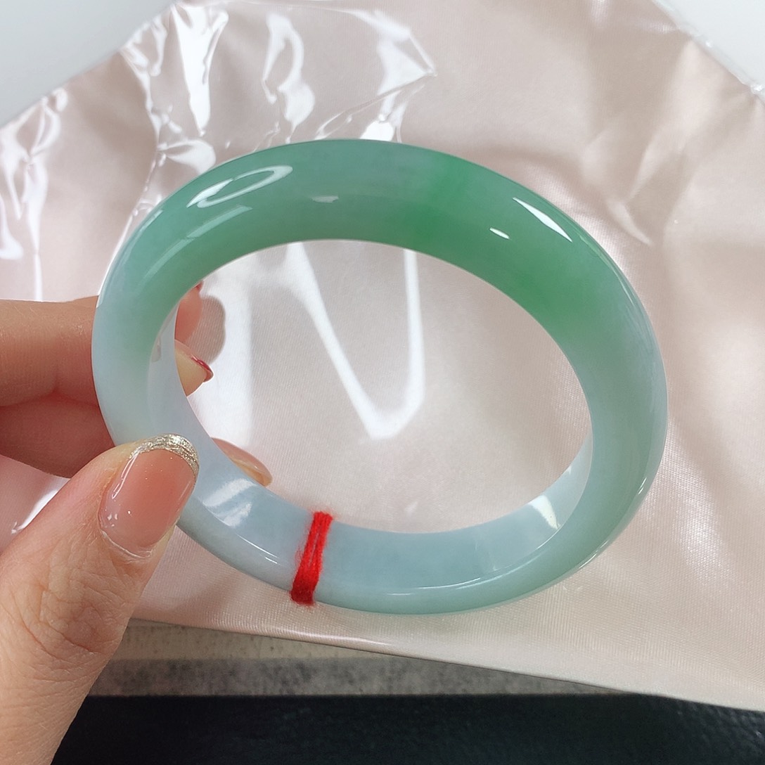 翡翠手镯未镶嵌 正圈①④⑤