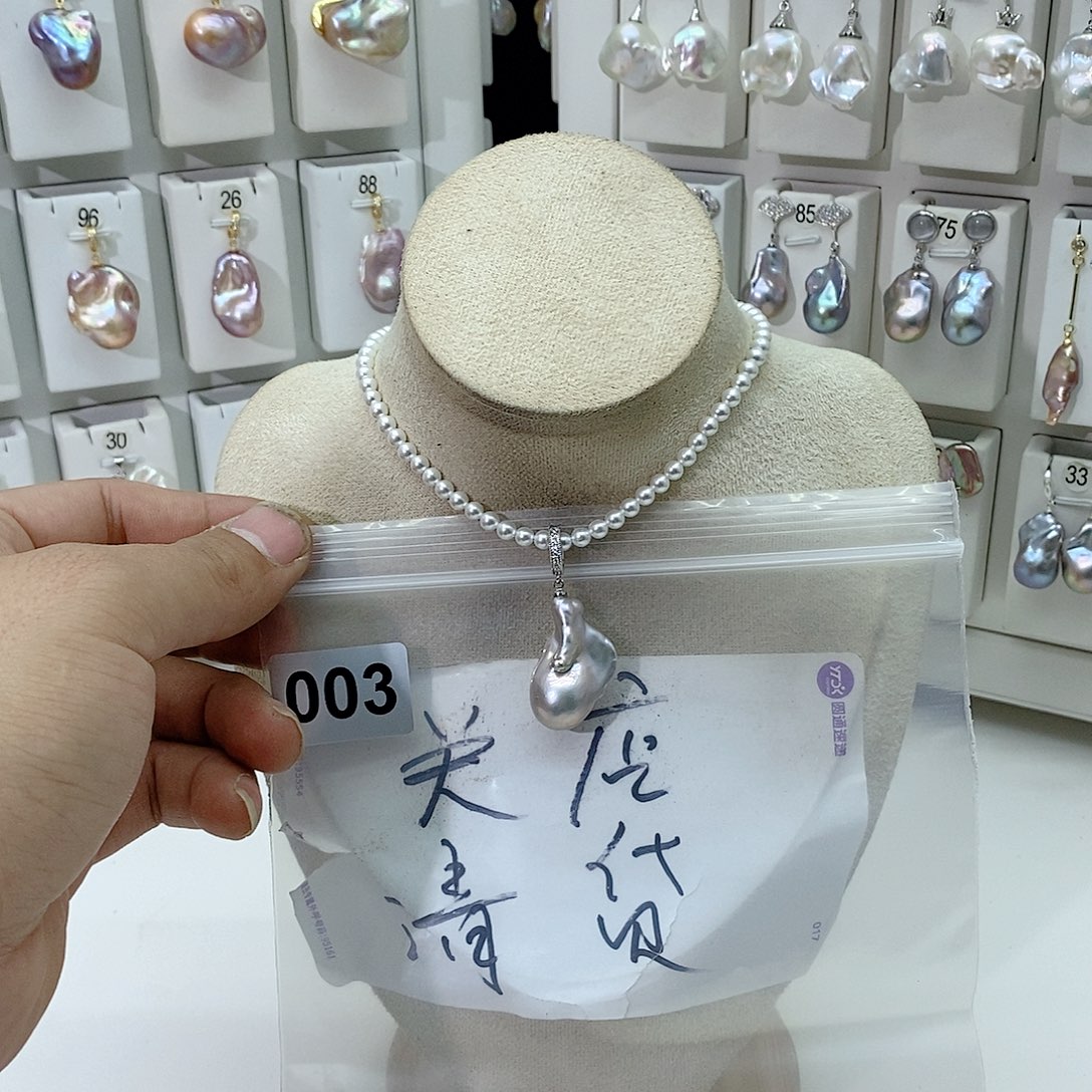 淡水珍珠颈饰合金