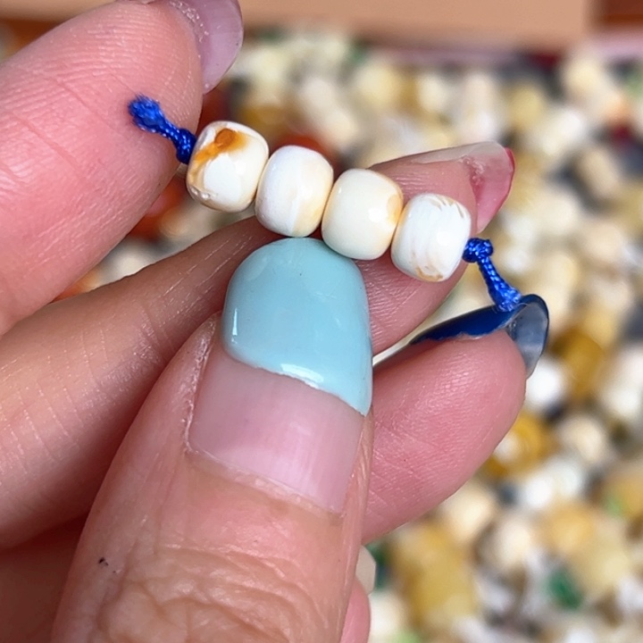 未镶嵌蜜蜡裸石6mm一组