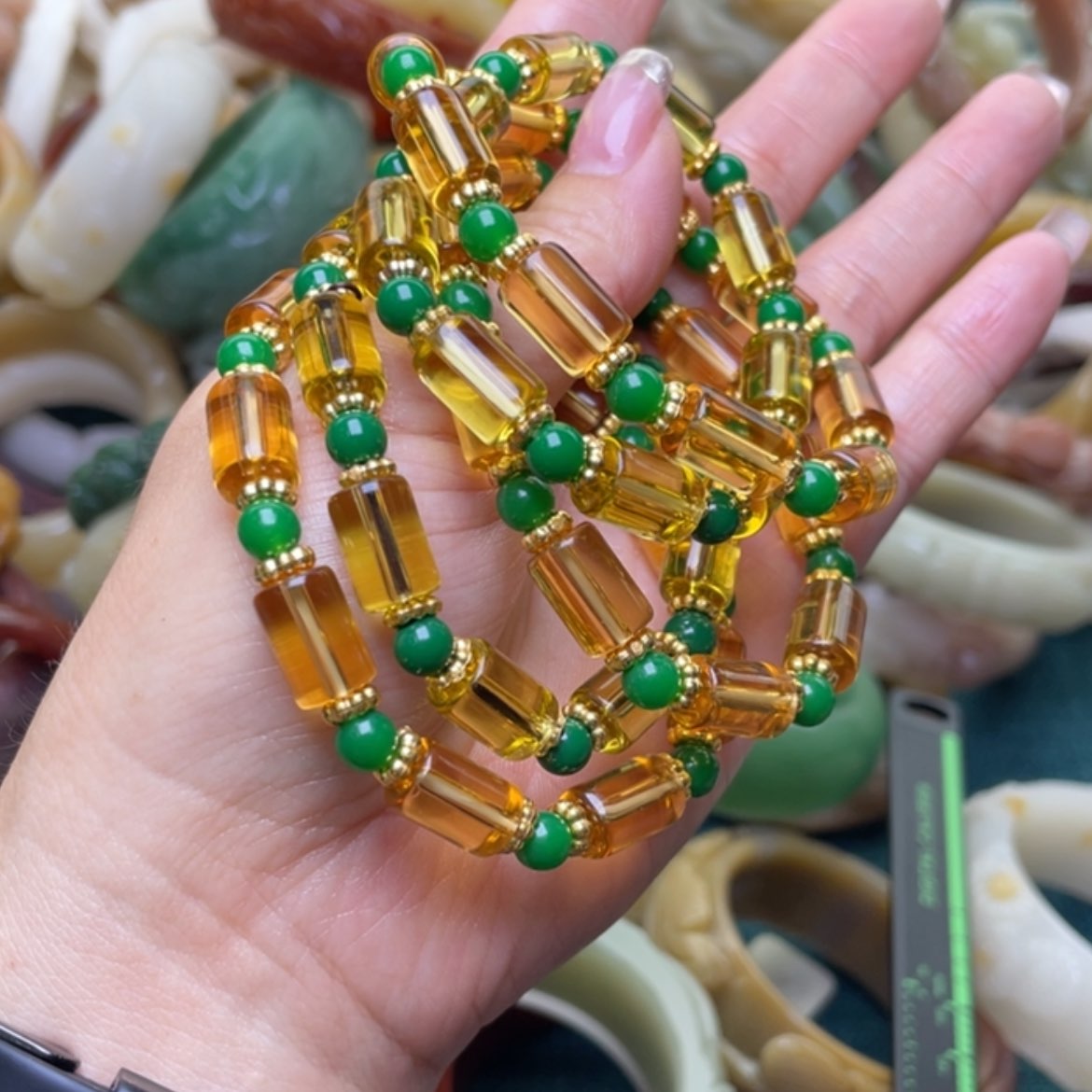 【闪购商品】石英质玉手镯（圆镯）未镶嵌