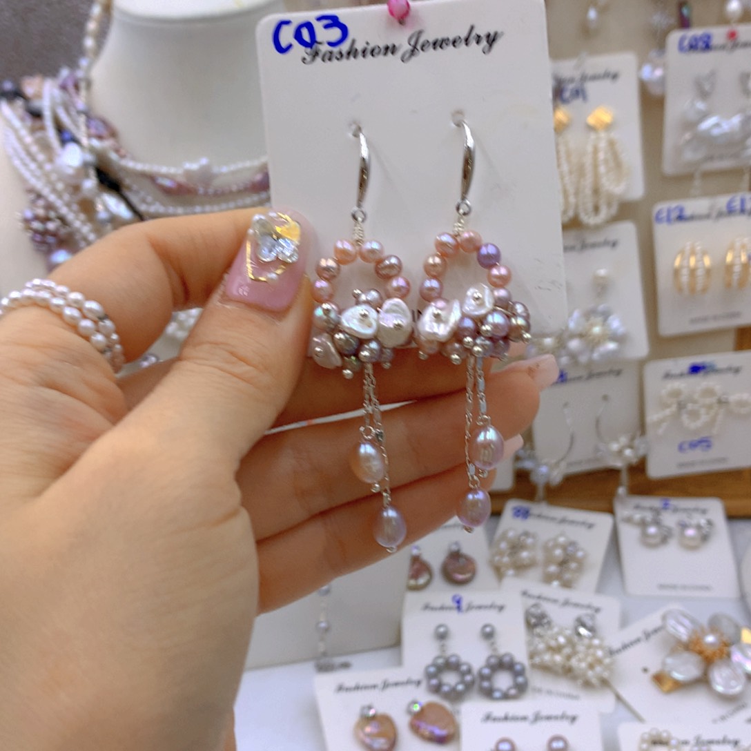 淡水珍珠耳饰。银S925镶嵌