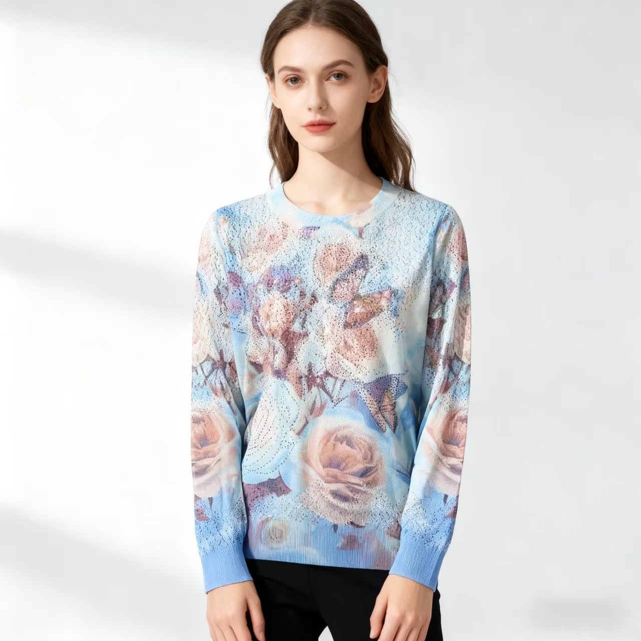 天丝羊毛印花镂空烫钻长袖针织宽松提花圆领潮流