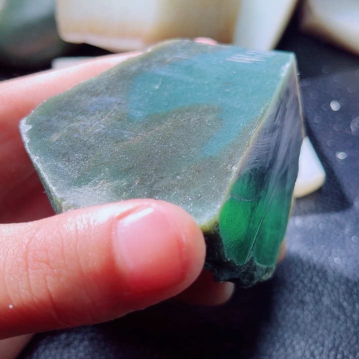 和田玉未镶嵌珠宝奇石