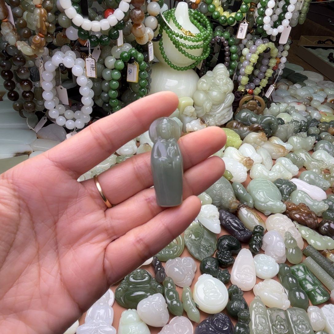 和田玉未镶嵌吊坠(不含链)