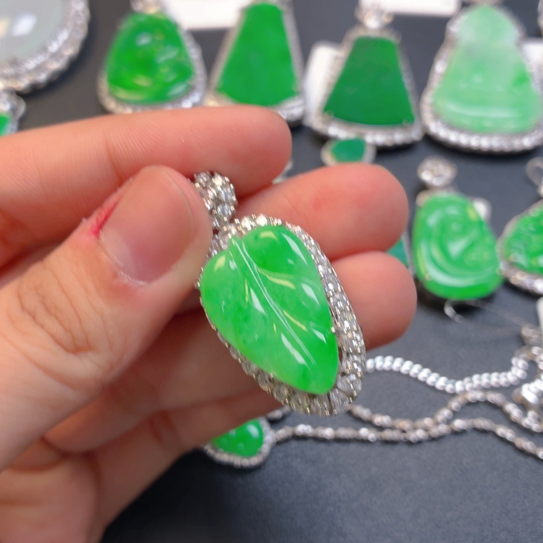 翡翠银S925镶嵌颈饰