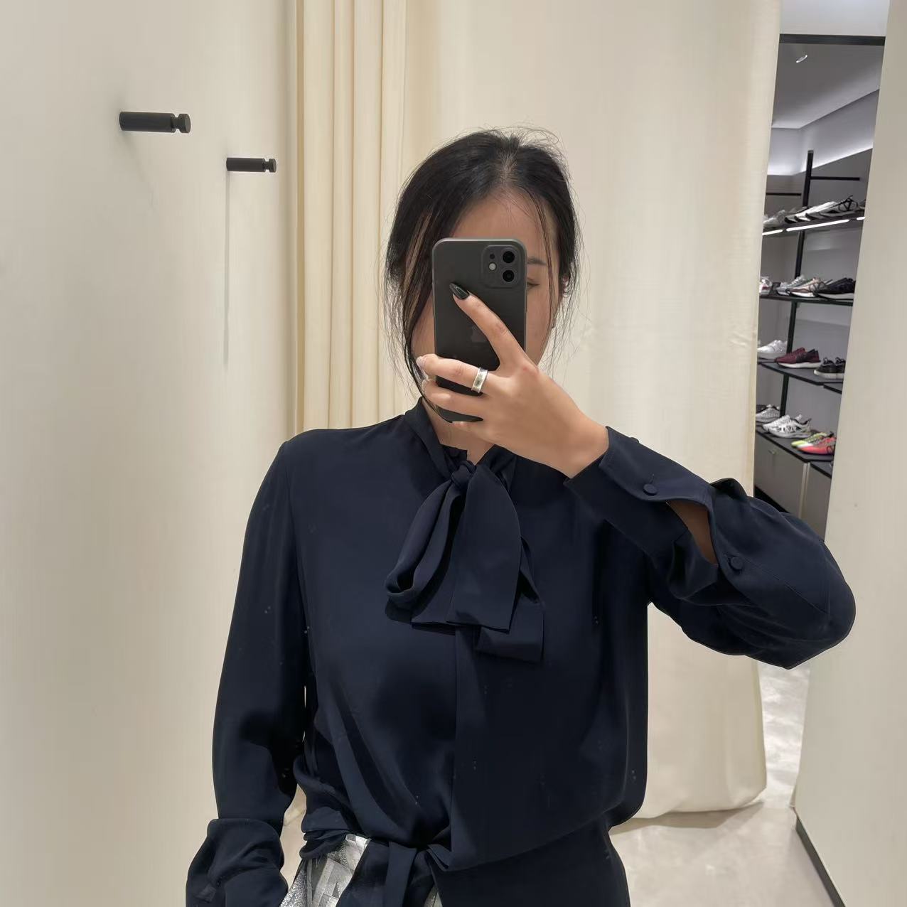 未使用 Valentino/华伦天奴 女款绑带长袖衬衫衬衣时尚女装上衣