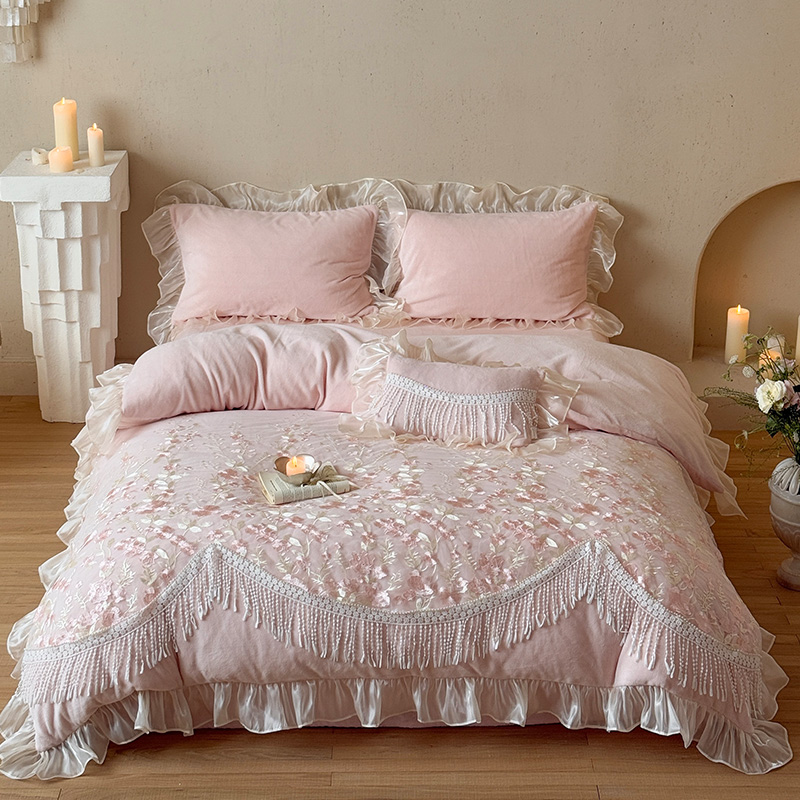 皇后娘娘法式公主风高克重牛奶绒四件套流苏花边韩版加厚保暖被套