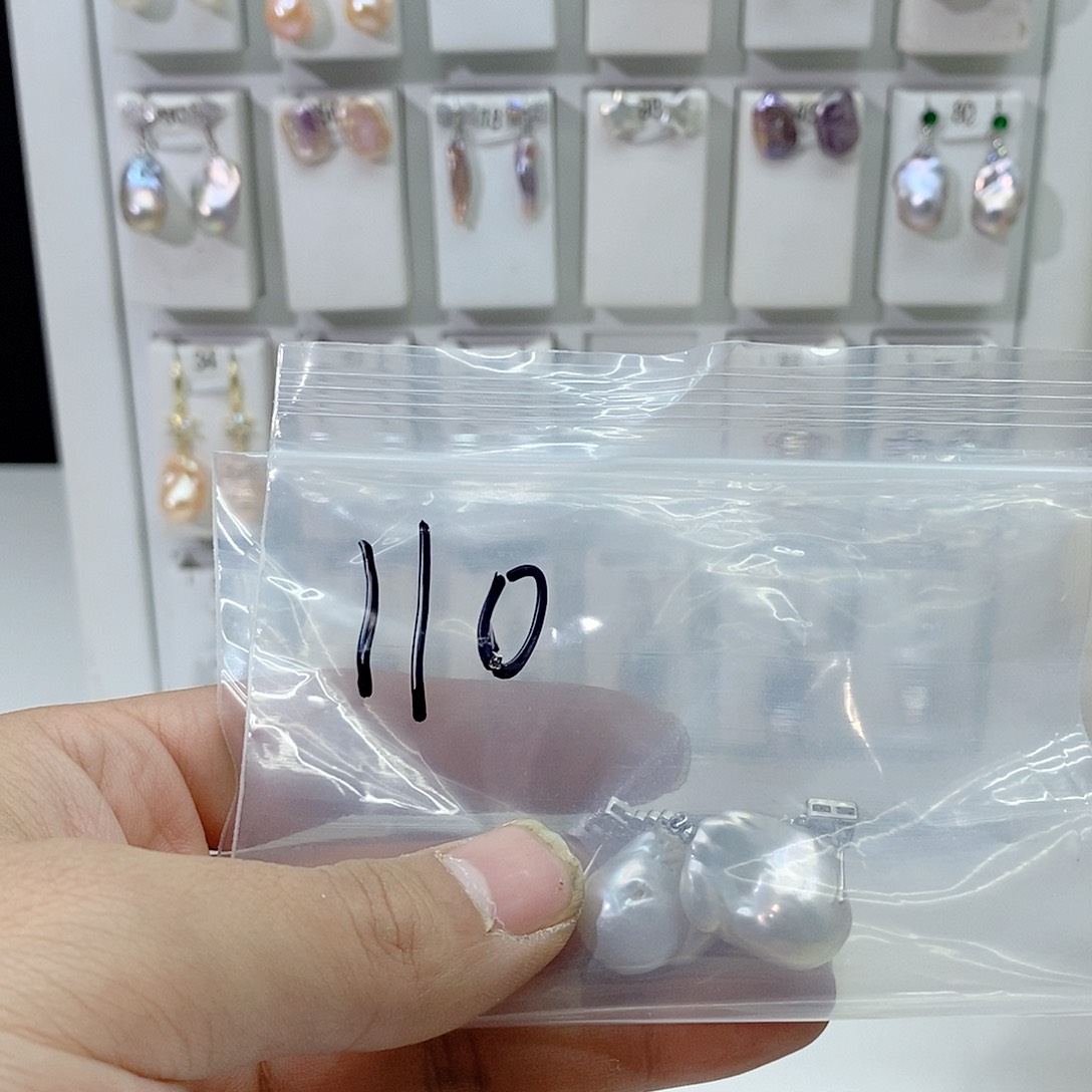 淡水珍珠颈饰合金