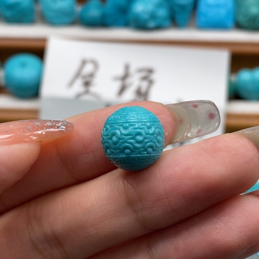 未镶嵌绿松石颈饰